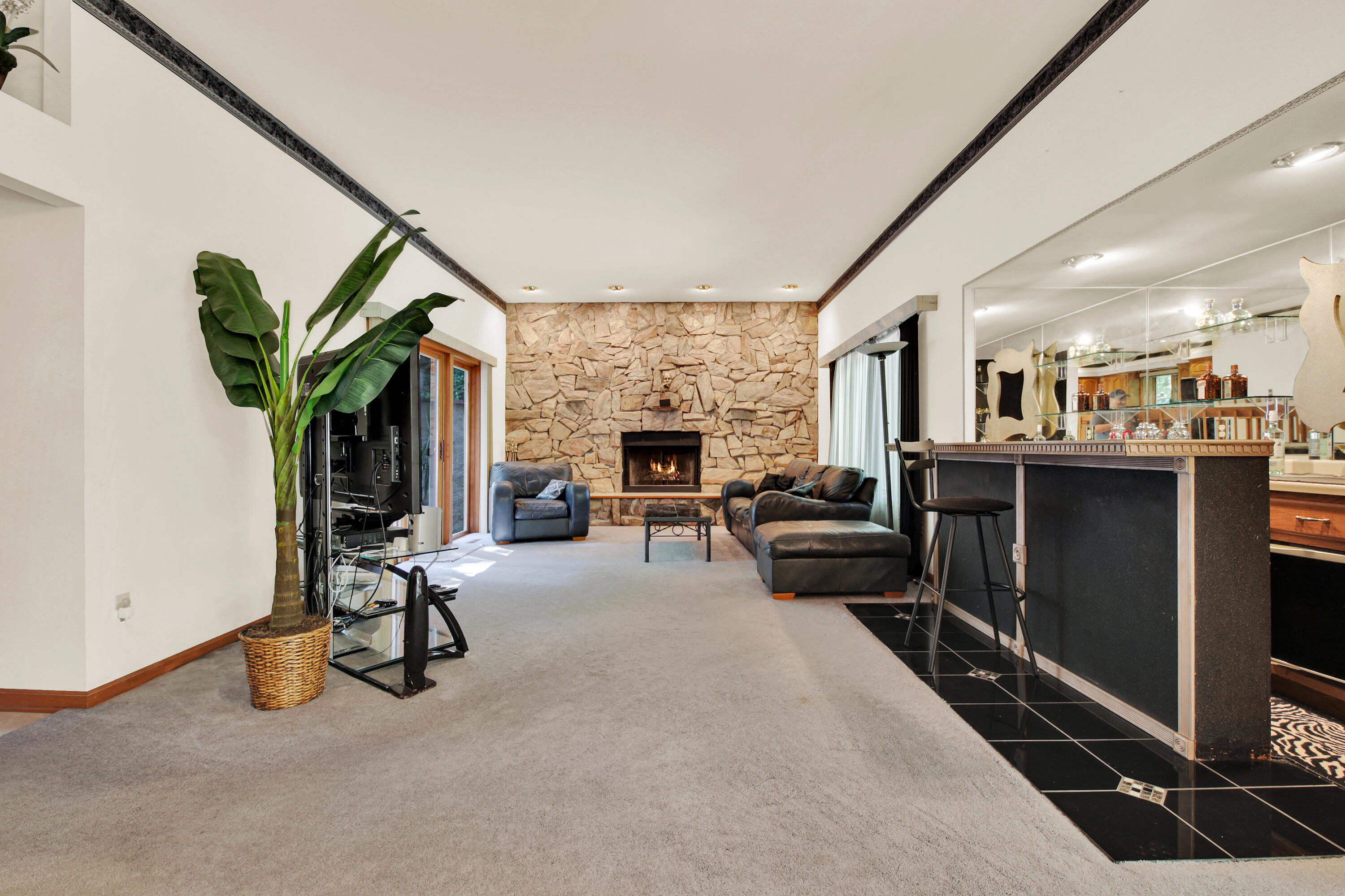 16645 Tanglewood Drive Brookfield, WI 53005 - Photo 10 of 40 16645 Tanglewood Dr-11