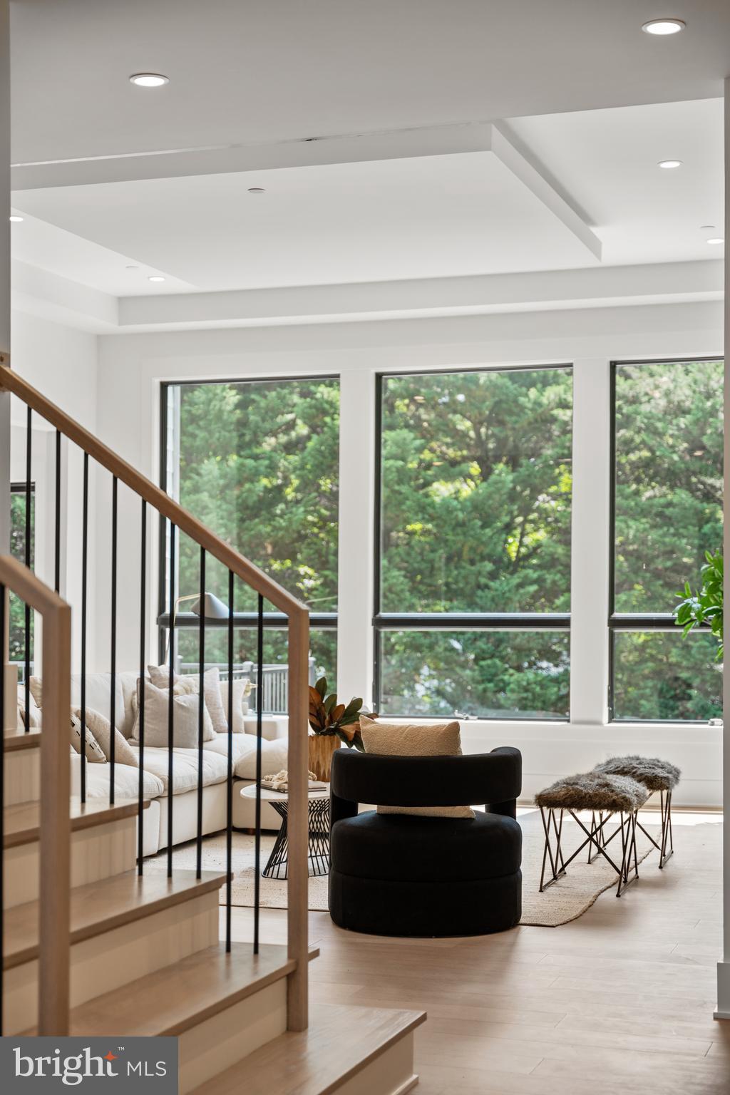 13017 Glen Road North Potomac, MD 20878 - Photo 3 of 28 Bright Entrance hall
Wide staircase
