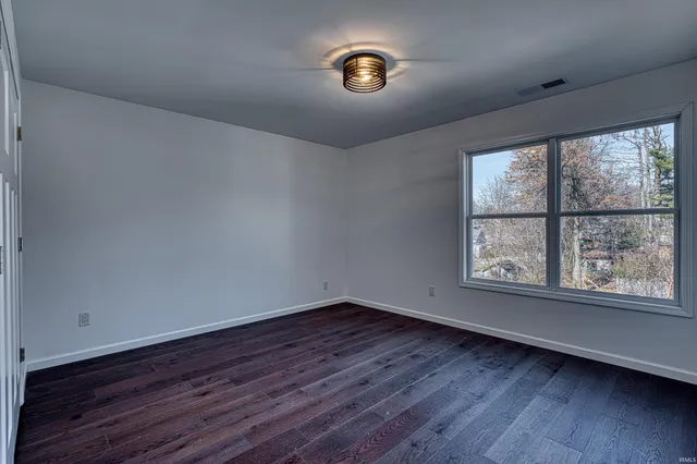 $279,000 | 110 Gray Street, Newburgh, IN 47630