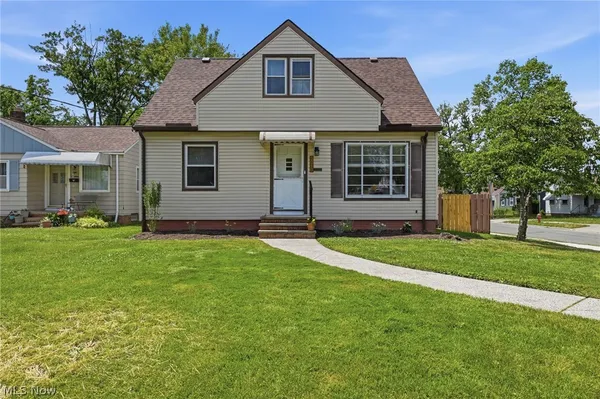 $169,900 | 5010 Claremont Boulevard, Cleveland, OH 44125