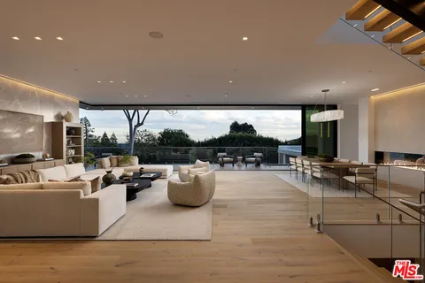 $21,995,000 | 1660 Casale Road, Pacific Palisades, CA 90272