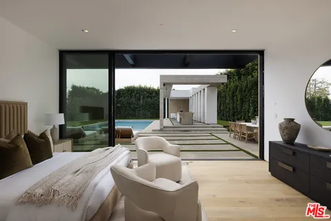 $21,995,000 | 1660 Casale Road, Pacific Palisades, CA 90272