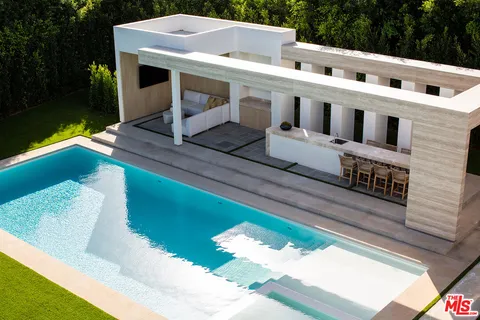 $21,995,000 | 1660 Casale Road, Pacific Palisades, CA 90272