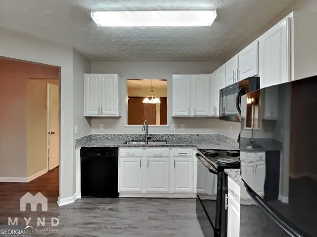 $1,620 | 1998 Grove Way, Hampton, GA 30228