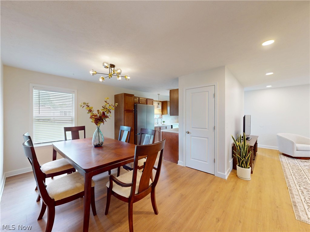 3264 Grenfall Road Norton, OH 44203 - Photo 10 of 45 Spacious dining area