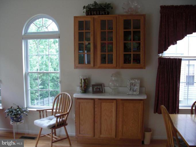25 Broadbridge Road Rosedale, MD 21237 - Photo 13 of 26 Breakfast Area