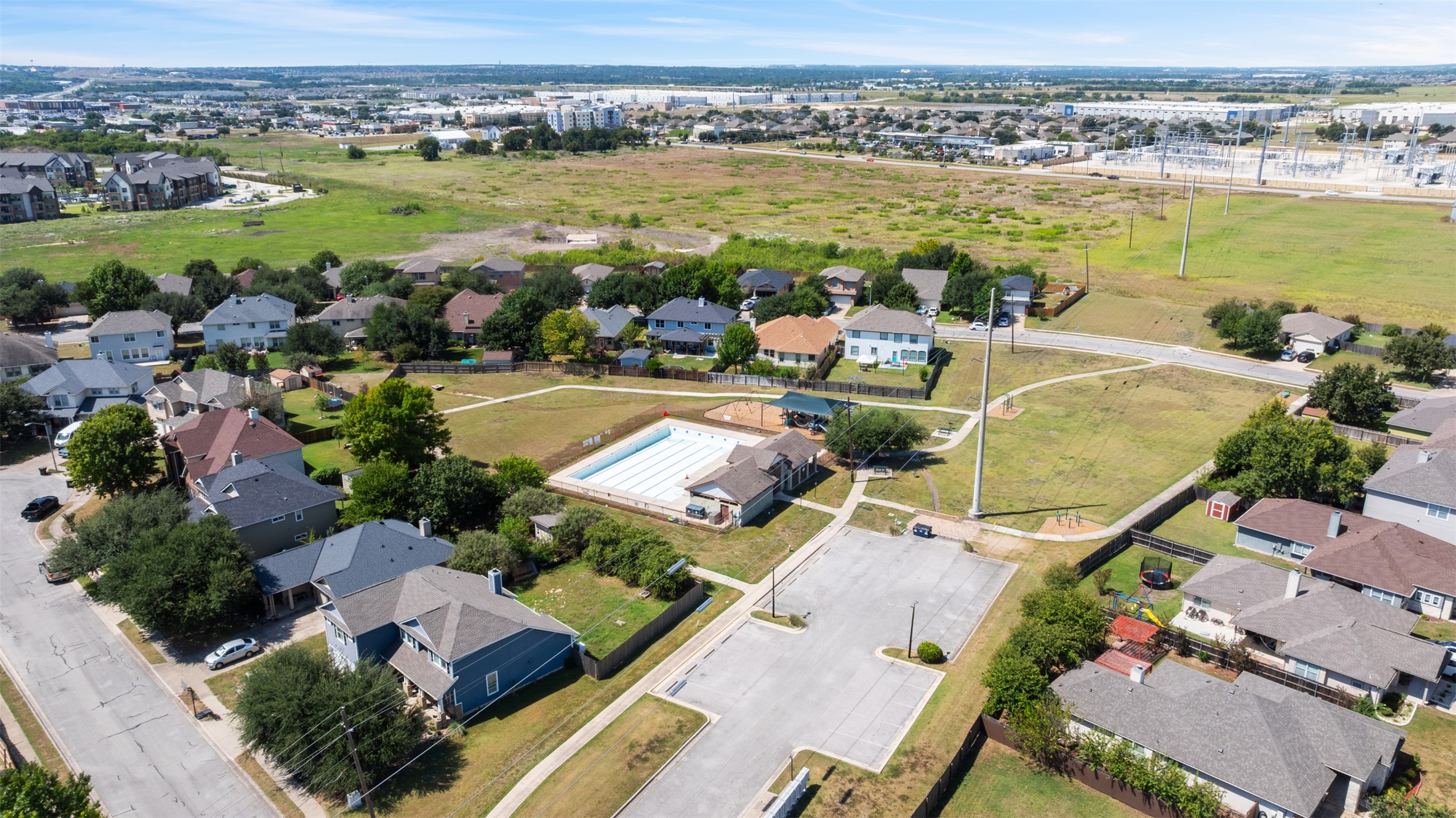 211 Brookside Street Hutto, TX 78634 - Photo 36 of 40 Pool area
