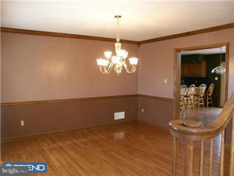 309 Chestnut Hill Road Temple, PA 19560 - Photo 4 of 12 Gallery Image 4