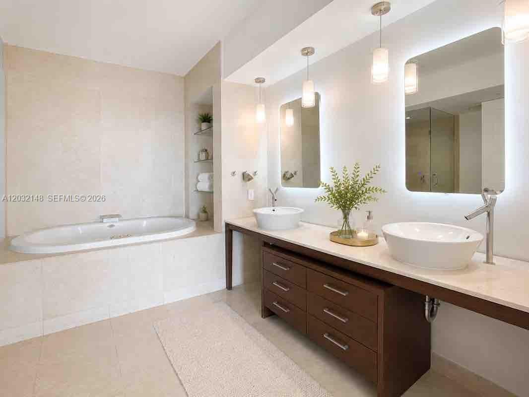 450 Alton Road, Unit 2610 Miami Beach, FL 33139 - Photo 6 of 38