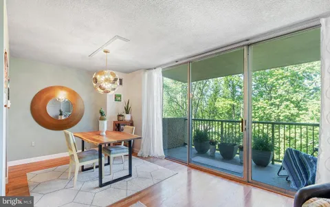 $215,000 | 2016 Naamans Road, Unit D2, Wilmington, DE 19810