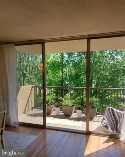 $215,000 | 2016 Naamans Road, Unit D2, Wilmington, DE 19810