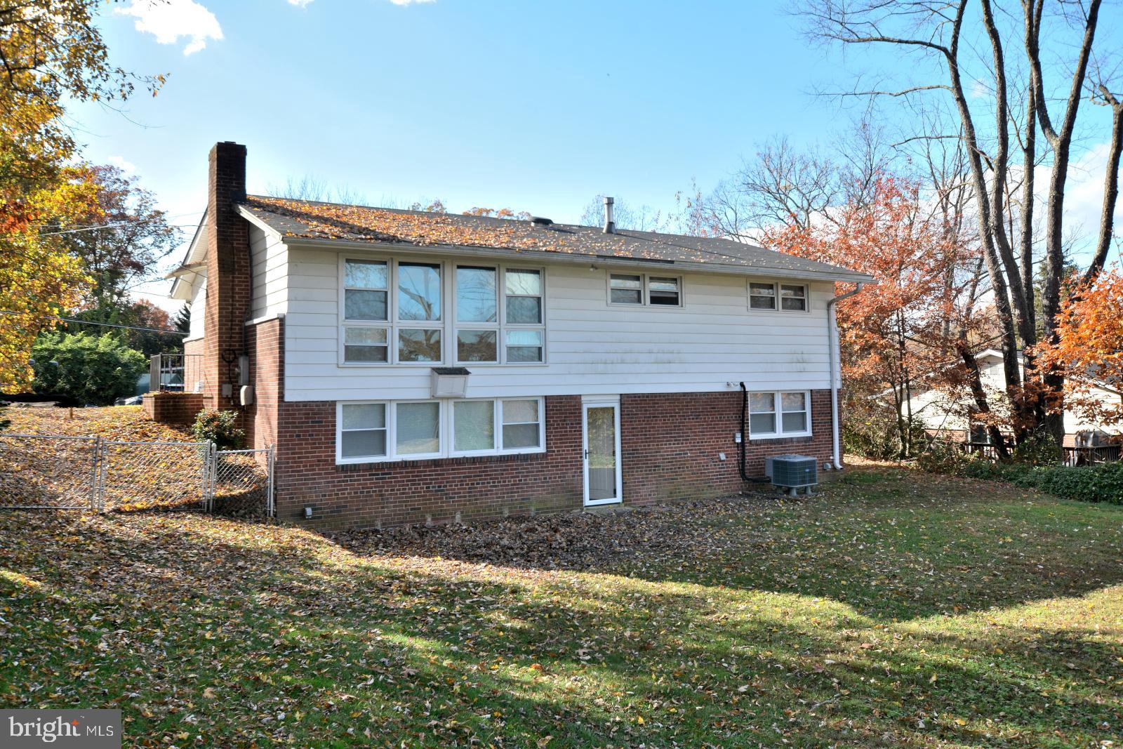 6223 Climbhill Road Alexandria, VA 22310 - Photo 3 of 31 Gallery Image 3