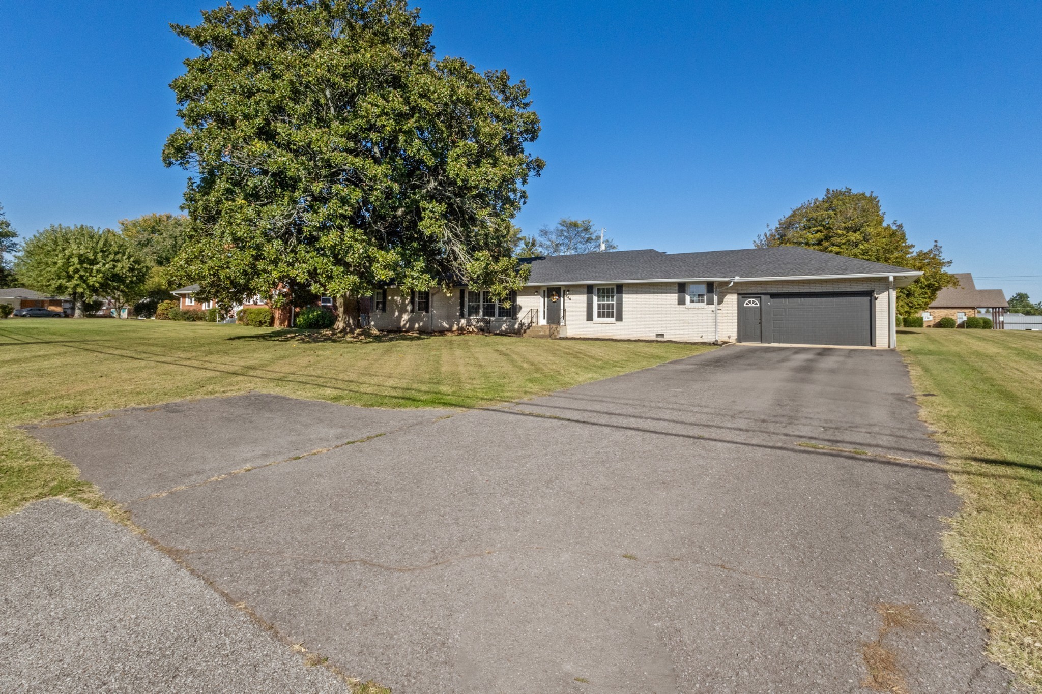 840 South Broadway Portland, TN 37148 - Photo 5 of 35