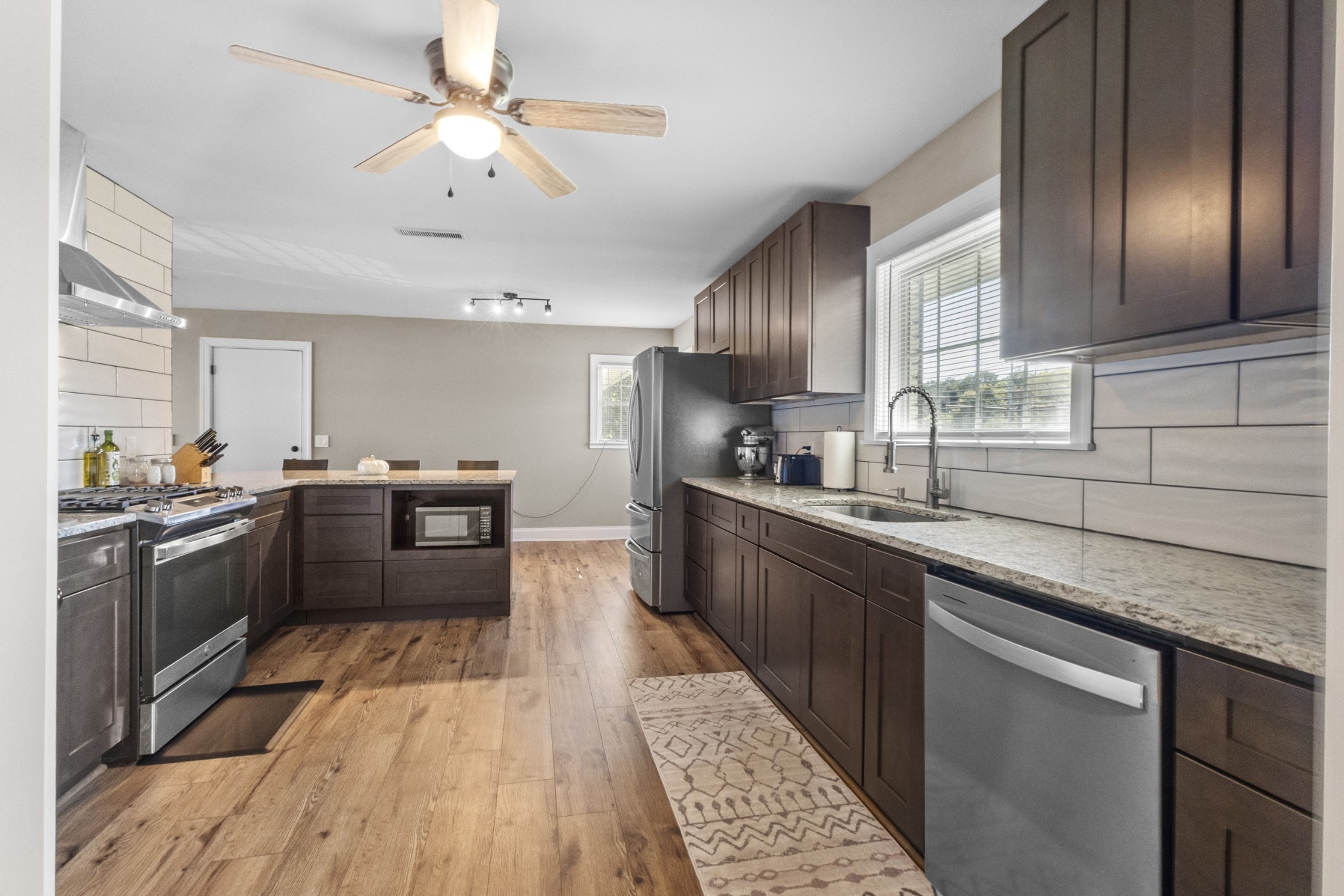 840 South Broadway Portland, TN 37148 - Photo 8 of 35