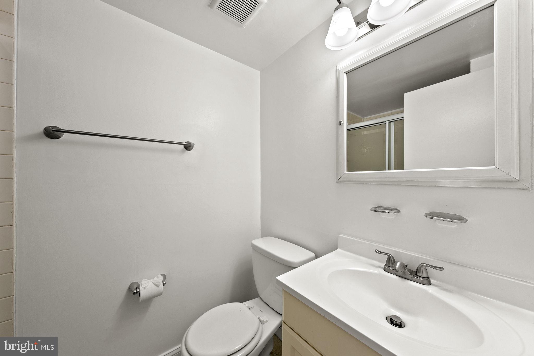 11645 Stoneview Square, Unit 1B Reston, VA 20191 - Photo 24 of 35 Gallery Image 24