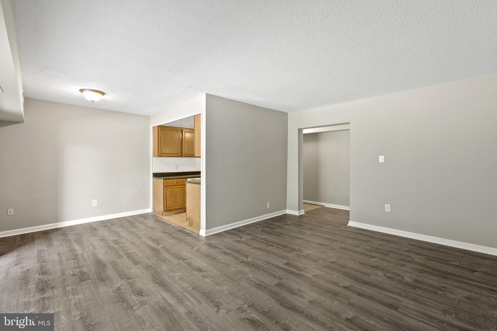 11645 Stoneview Square, Unit 1B Reston, VA 20191 - Photo 10 of 35 Gallery Image 10