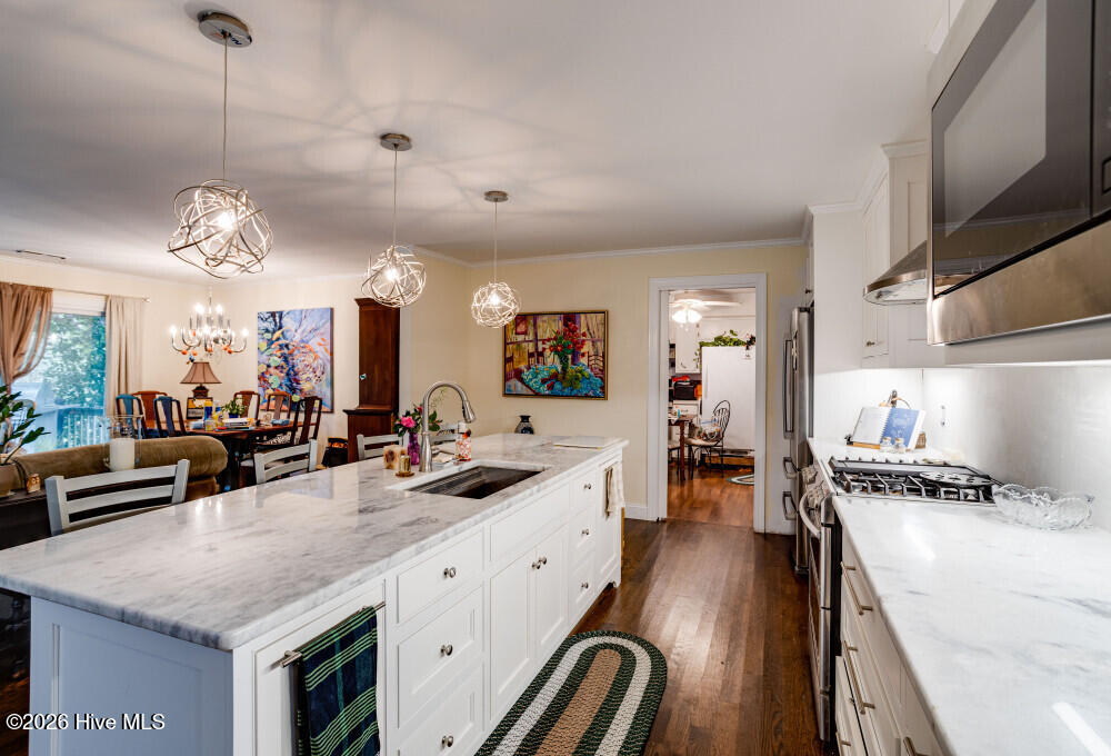 4108 Norman Road Trent Woods, NC 28562 - Photo 10 of 40 image-IMG_2656HDR1762188057