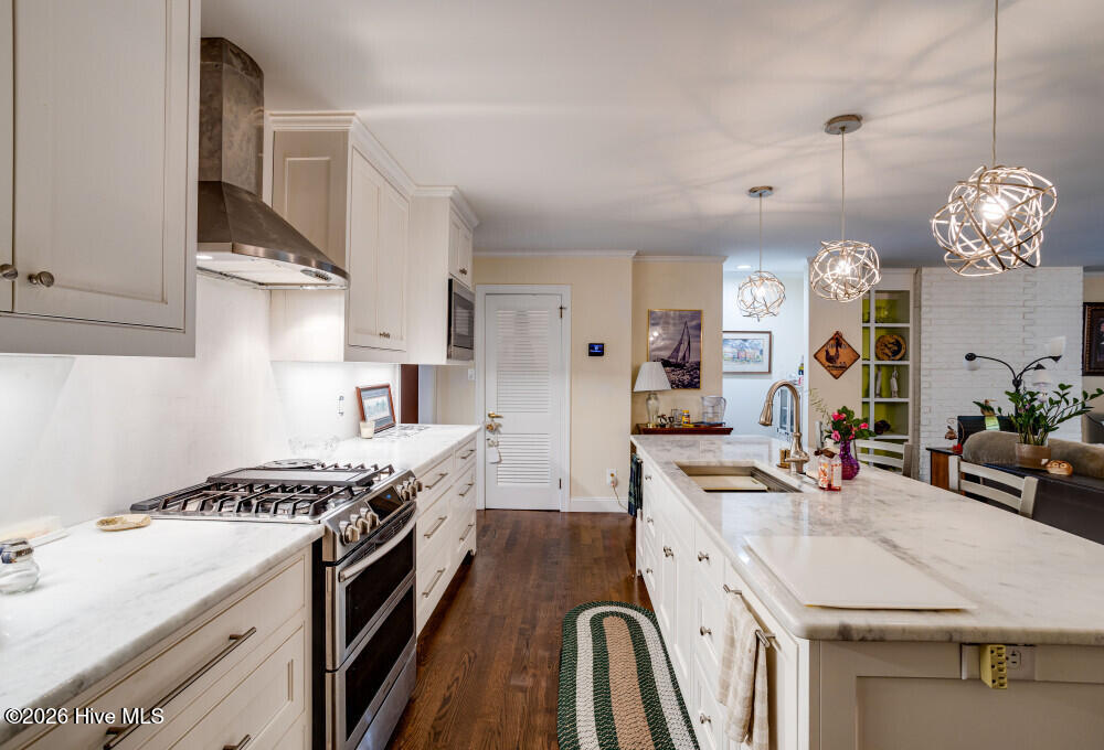 4108 Norman Road Trent Woods, NC 28562 - Photo 12 of 40 image-IMG_2662HDR1762188055