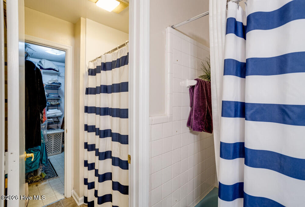 4108 Norman Road Trent Woods, NC 28562 - Photo 30 of 40 image-IMG_2576HDR1762188013