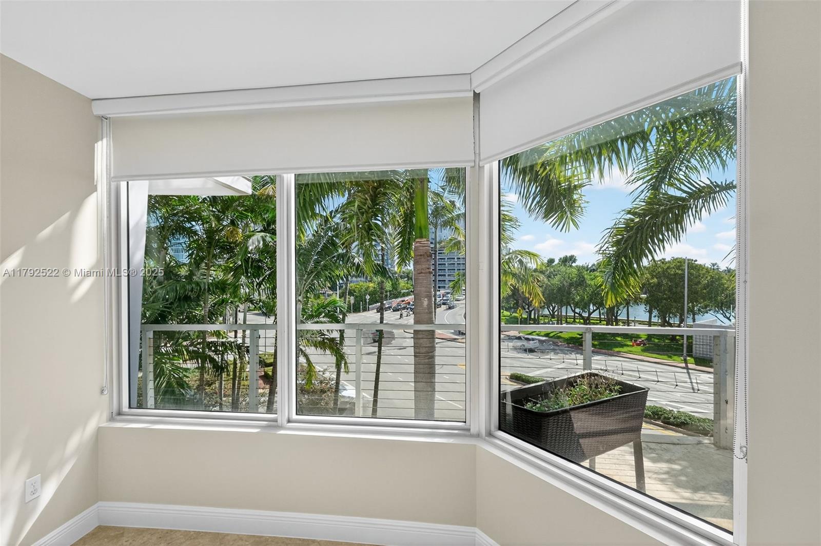 6305 Indian Creek Drive, Unit 3F Miami Beach, FL 33141 - Photo 41 of 60 a view of a room and window