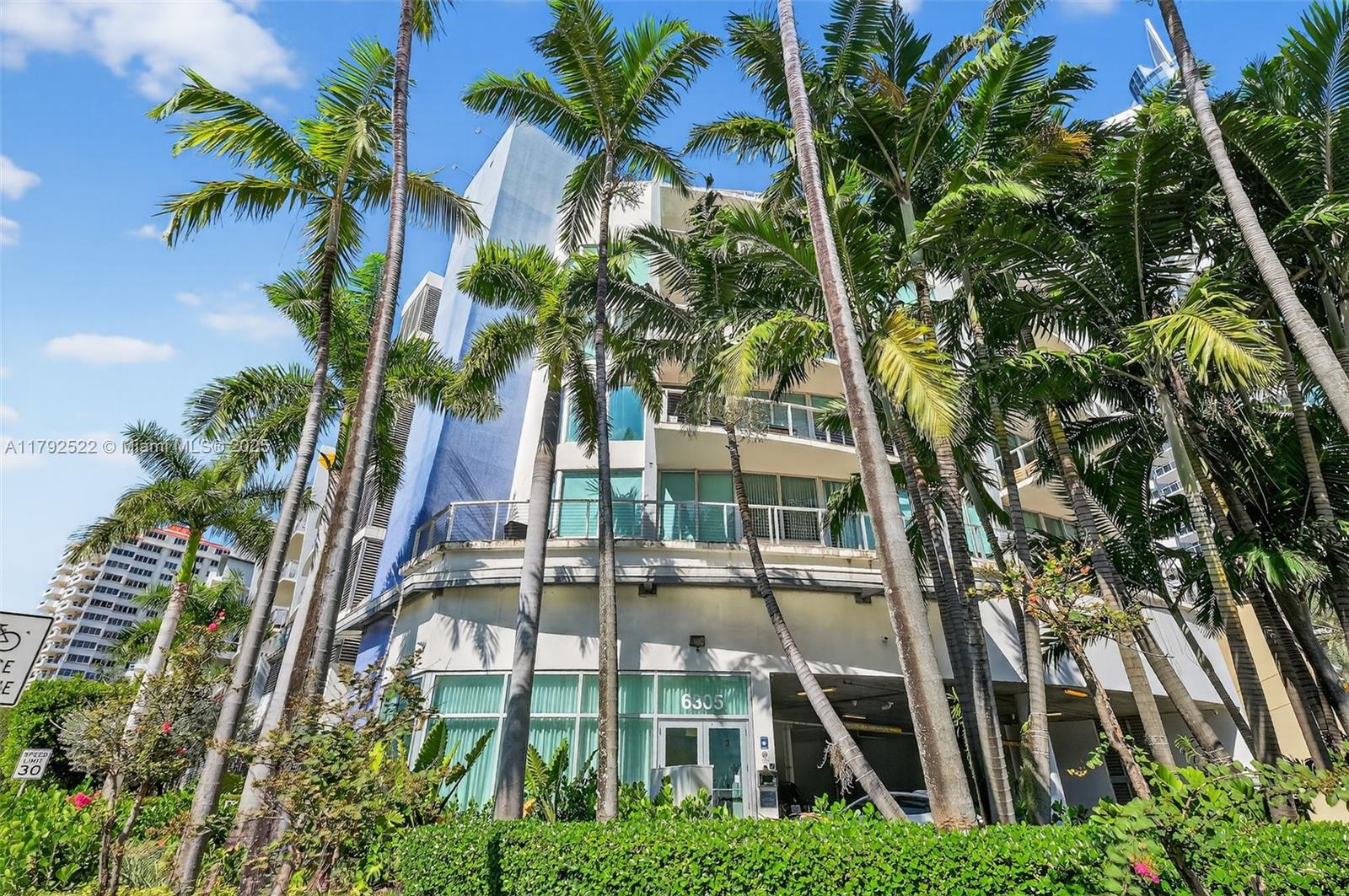 6305 Indian Creek Drive, Unit 3F Miami Beach, FL 33141 - Photo 9 of 60 VIEW OF UNIT entire corner
