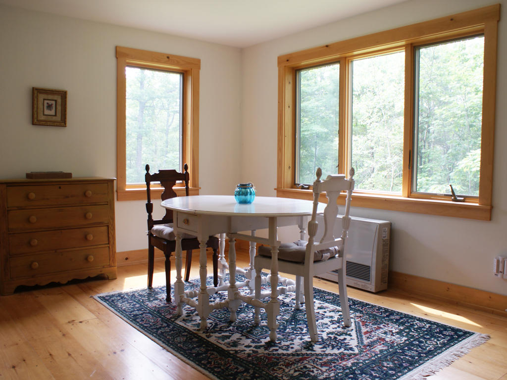439 Shore Road Bremen, ME 04551 - Photo 11 of 20 5_dining
