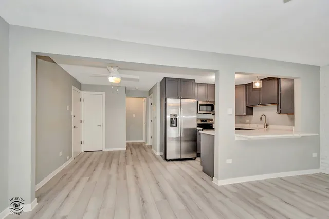 $1,900 | 7302 Blackstone Avenue, Unit 7, Justice, IL 60458