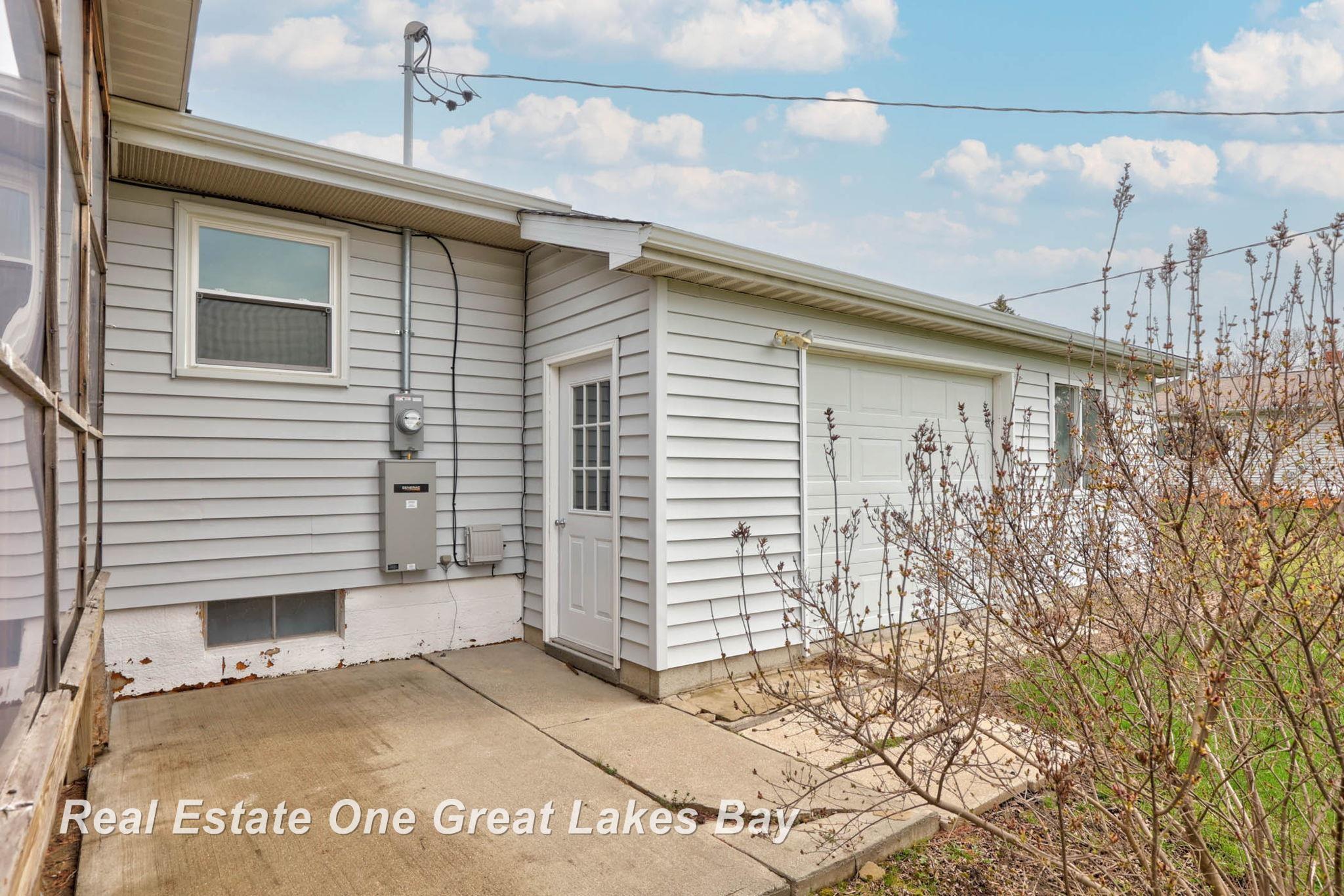 2365 West German Road Bay City, MI 48708 - Photo 42 of 50 50172130-ad19f5c5-f592-4987-b8ea-333afe016372.JPG