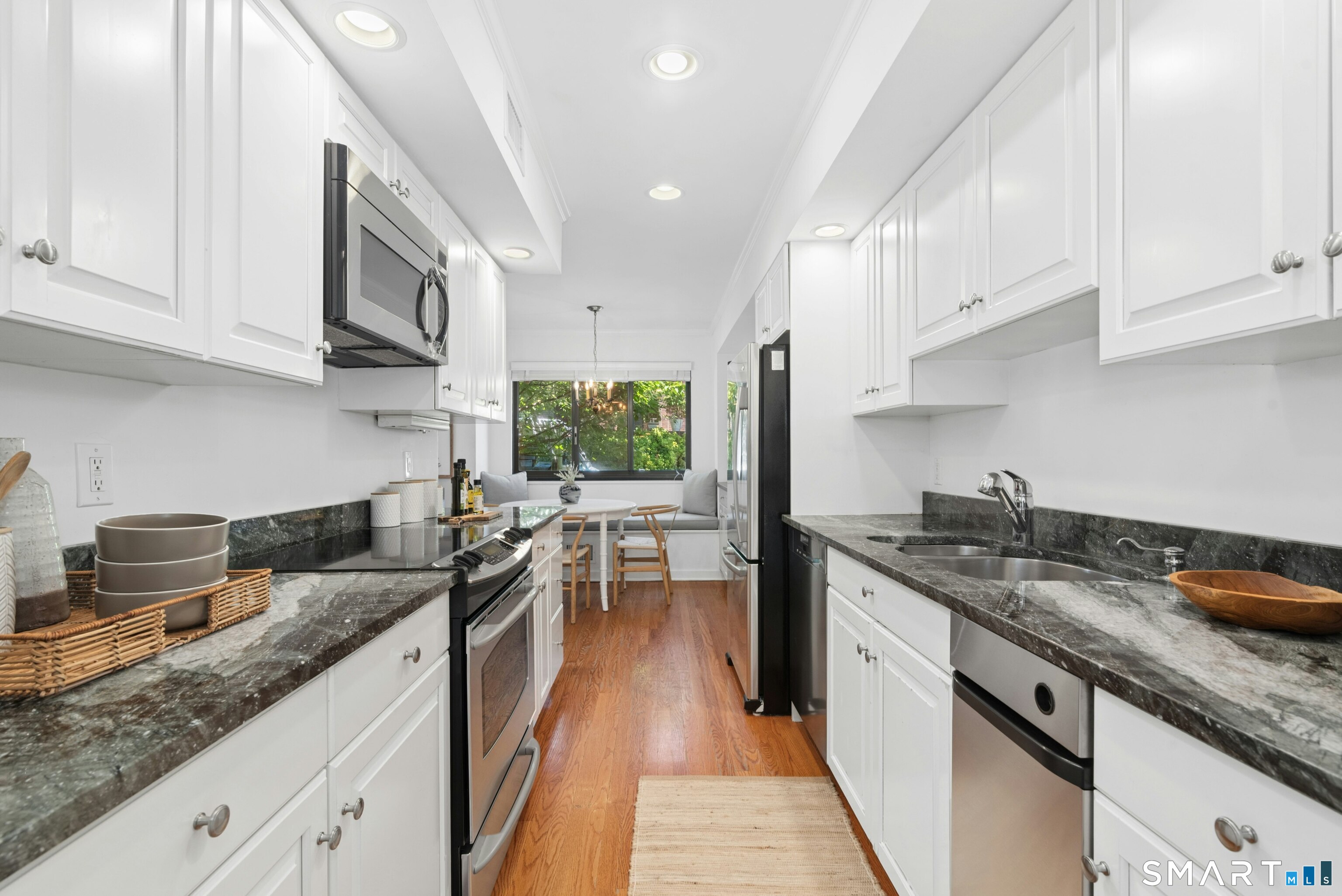 289 New Norwalk Road, Unit 39 New Canaan, CT 06840 - Photo 12 of 35