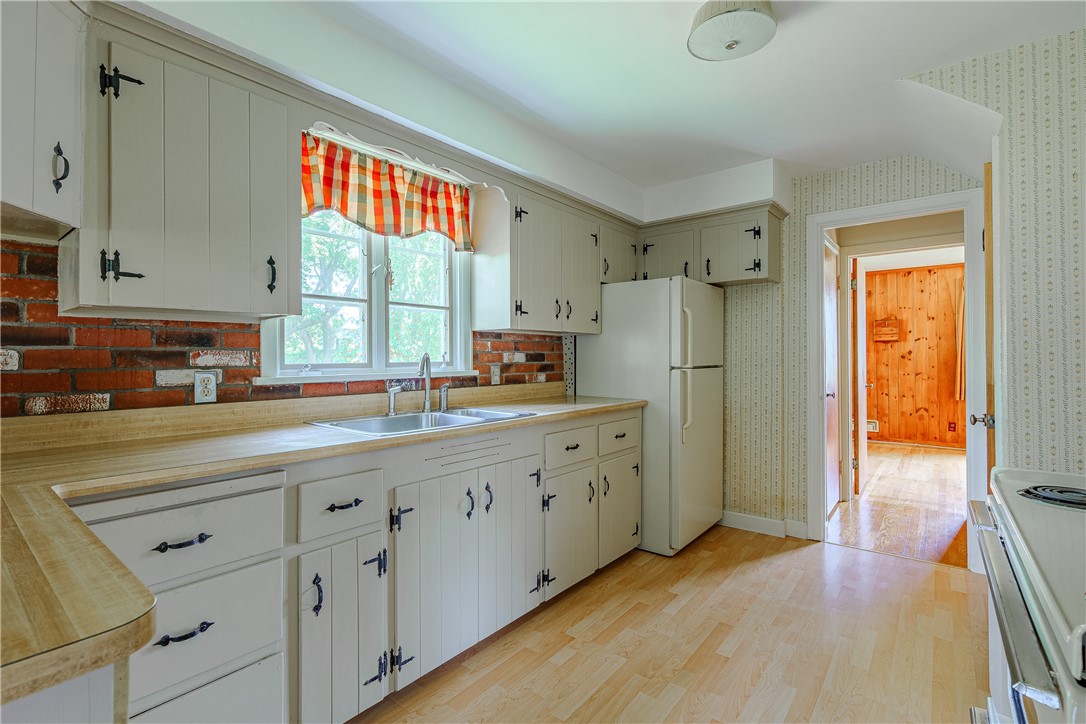 33 Irving Road Rochester, NY 14618 - Photo 18 of 43