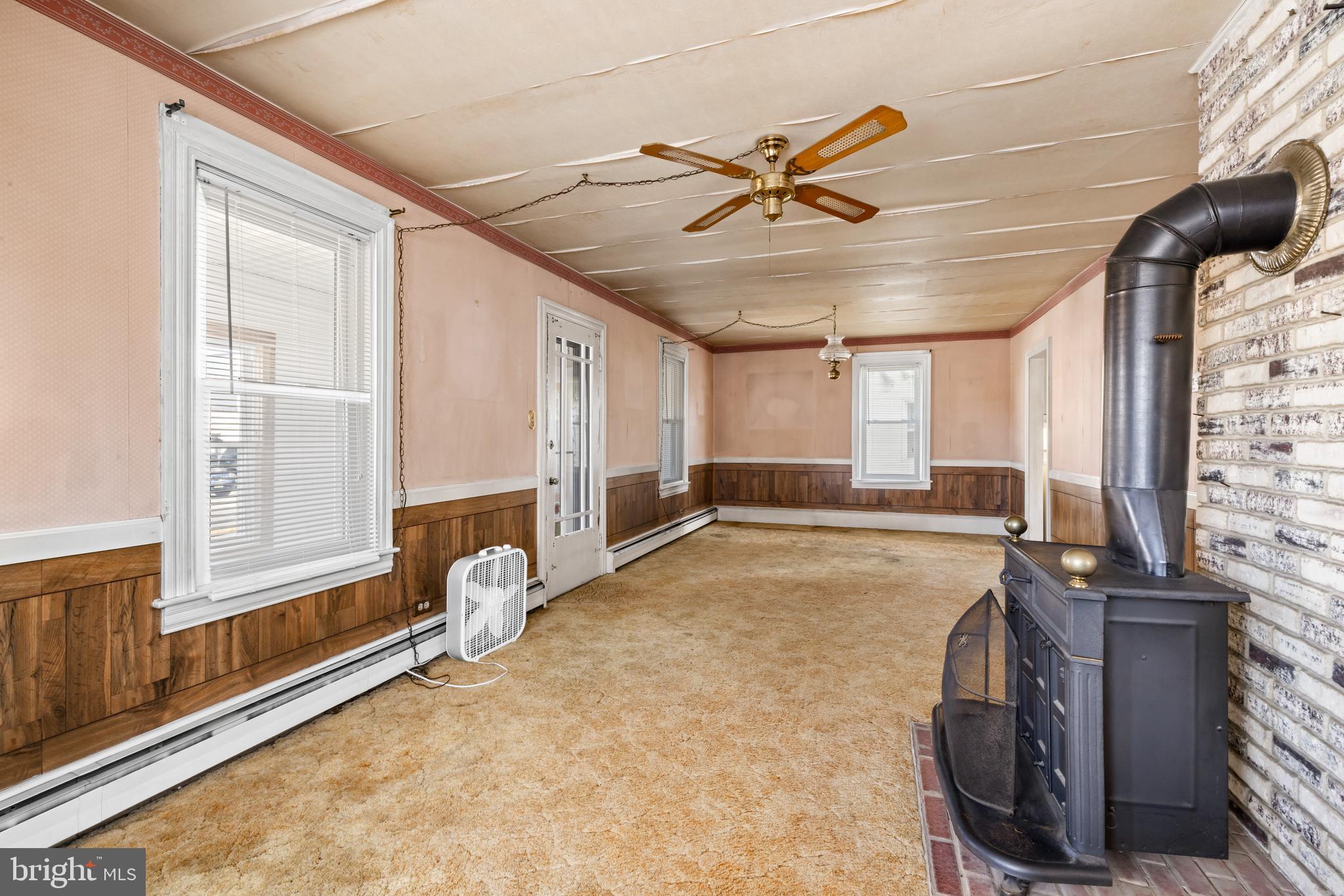 319 Crown Point Road West Deptford, NJ 08086 - Photo 4 of 17 Family Room