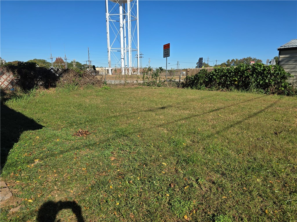 3016 South Main Street Anderson, SC 29624 - Photo 12 of 13 Back yard View