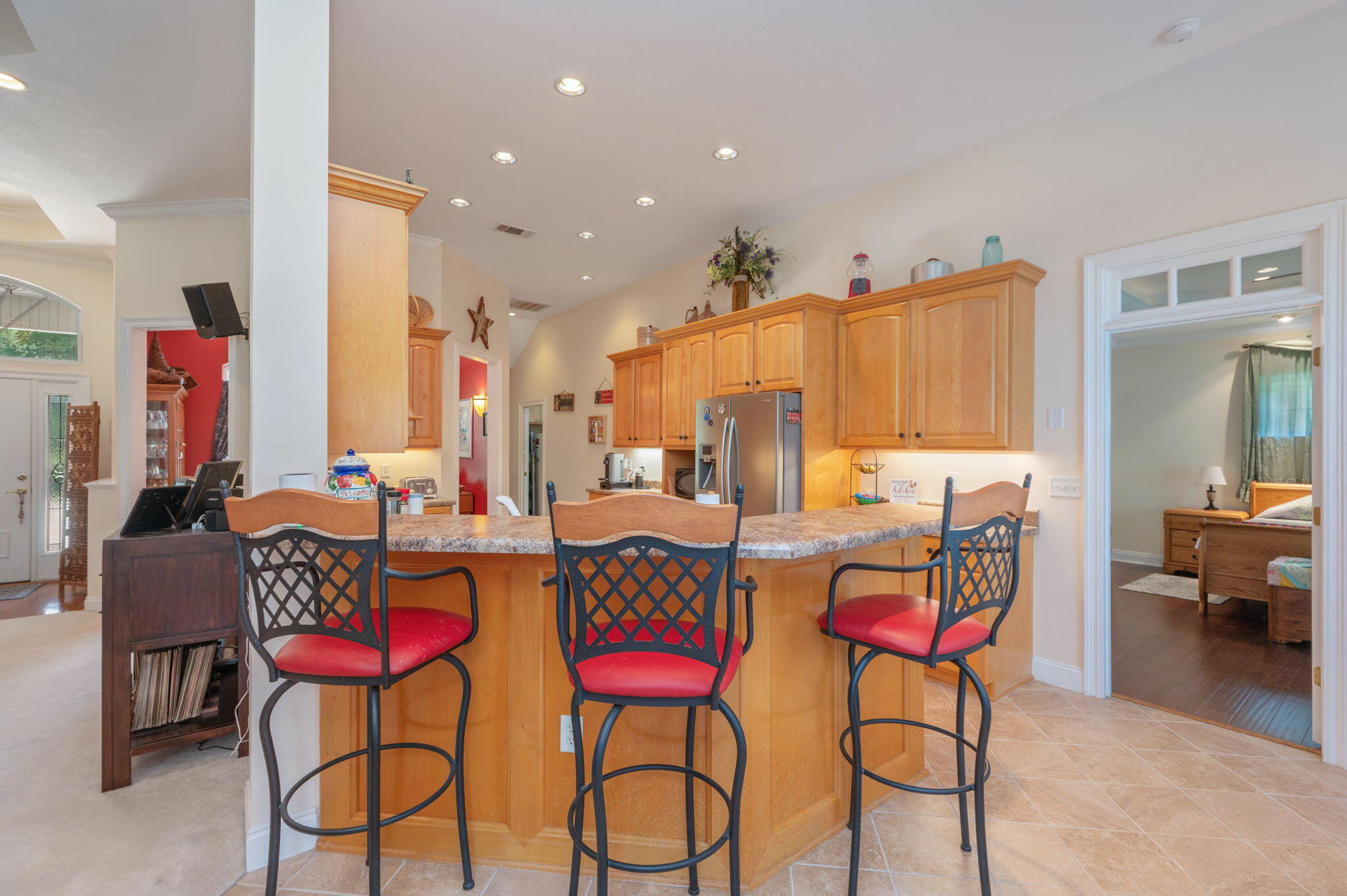 6199 Lake Ella Road Crestview, FL 32539 - Photo 15 of 58 Breakfast bar