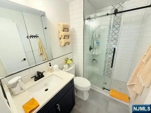 $3,700 | 33 Willow Wood Court, Unit 2, East Rutherford, NJ 07073