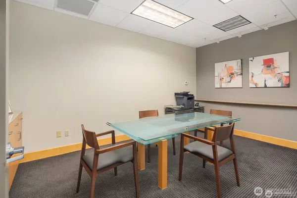 $4,950 | 1100 106th Avenue Northeast, Bellevue, WA 98004