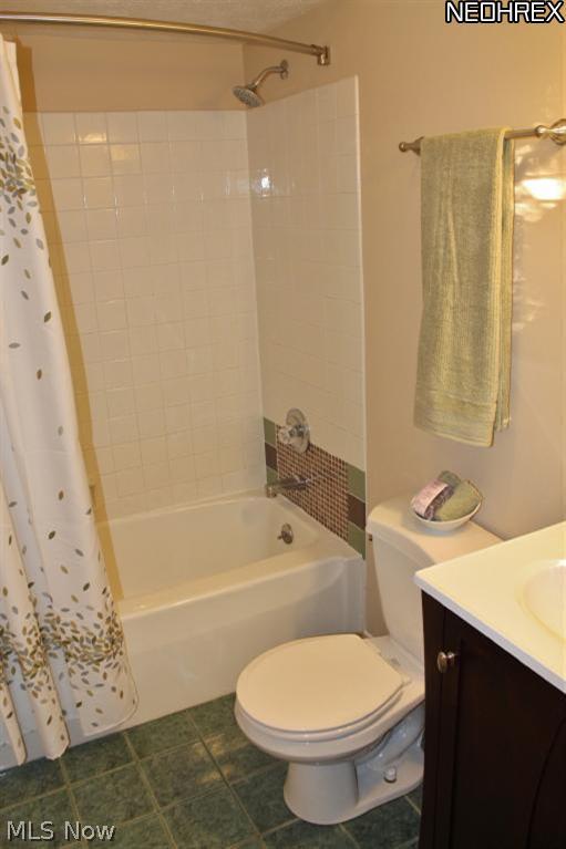 6985 Minnick Road Nashport, OH 43830 - Photo 12 of 20 Owners Bathroom