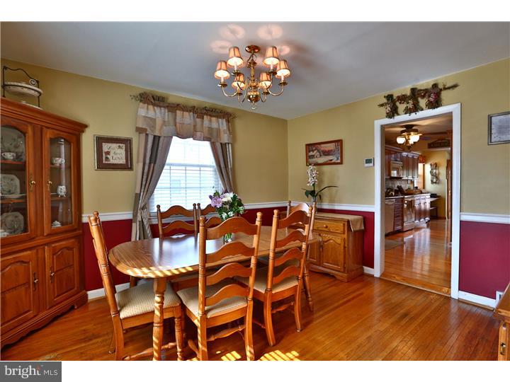 429 Blair Road Springfield, PA 19064 - Photo 4 of 23