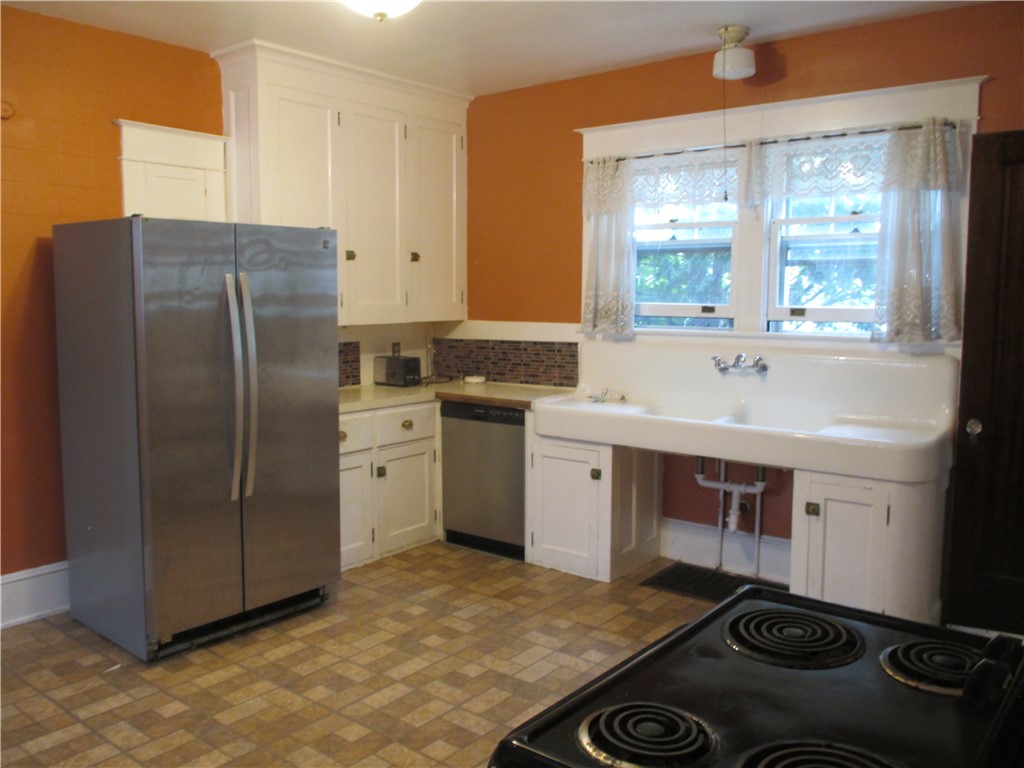 53 Center Street Oneonta, NY 13820 - Photo 12 of 50