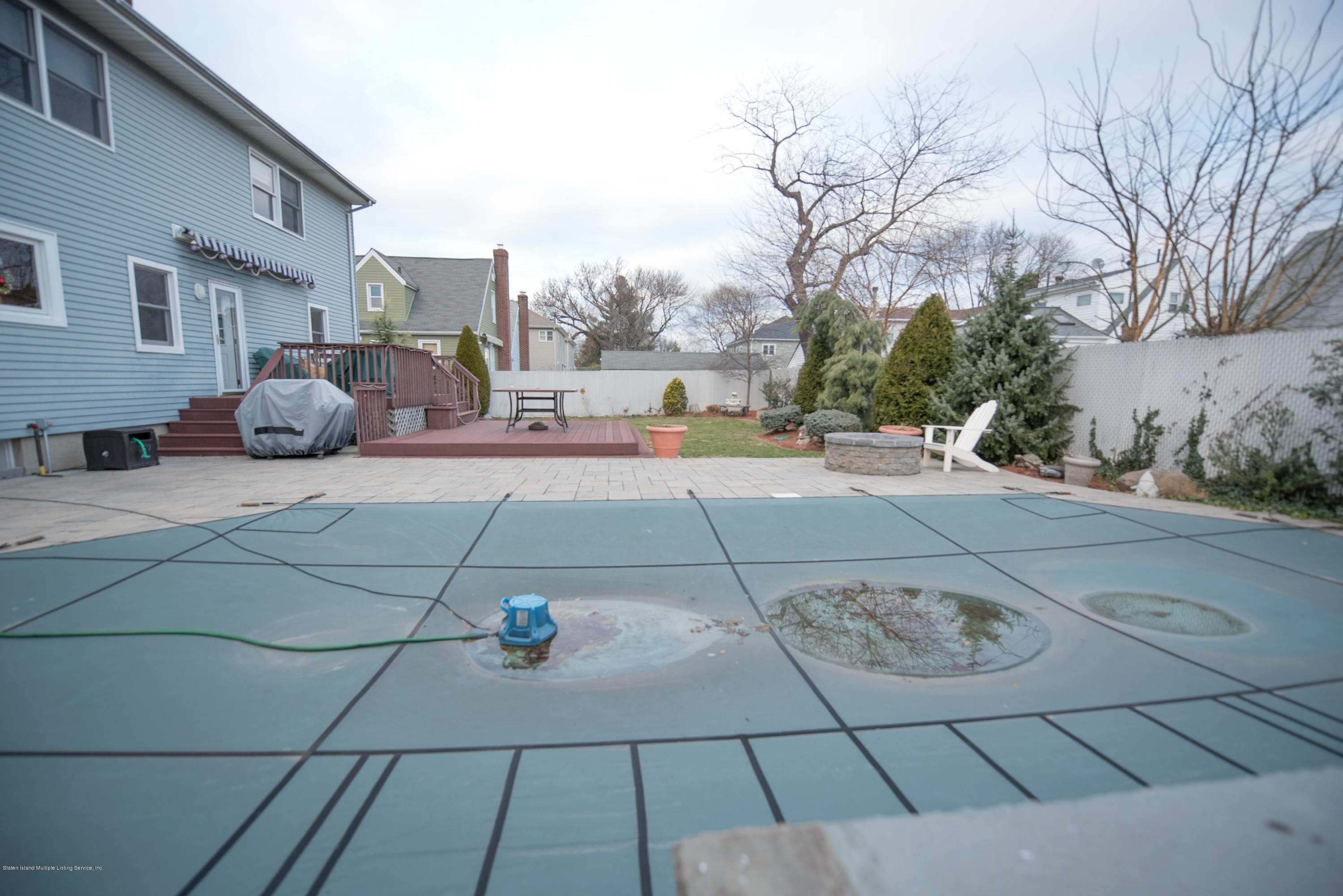 343 Willowbrook Road Staten Island, NY 10314 - Photo 17 of 18 Gigantic yard