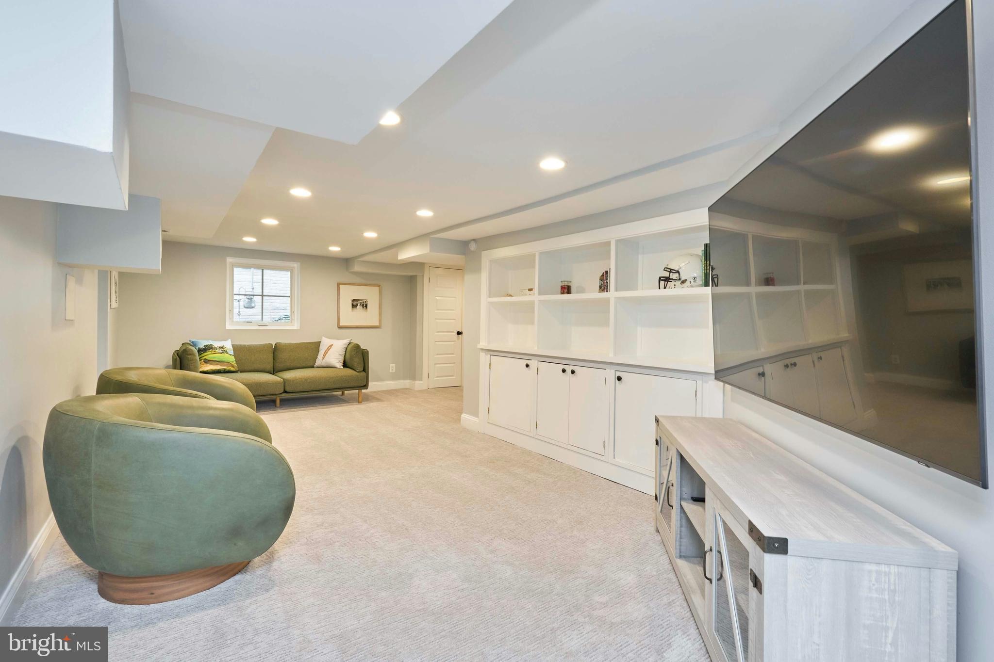 205 North Fillmore Street Arlington, VA 22201 - Photo 28 of 42