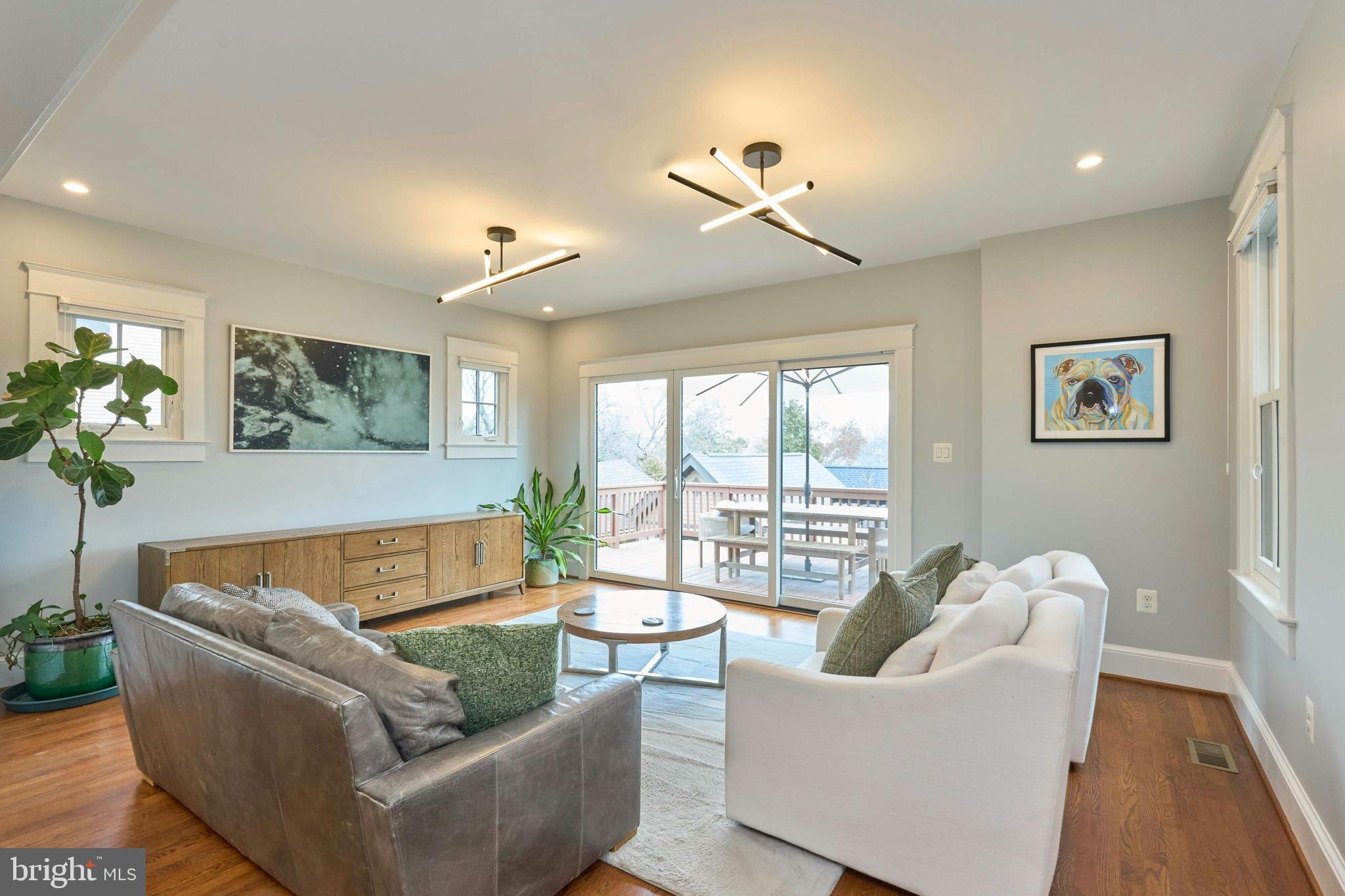 205 North Fillmore Street Arlington, VA 22201 - Photo 8 of 42