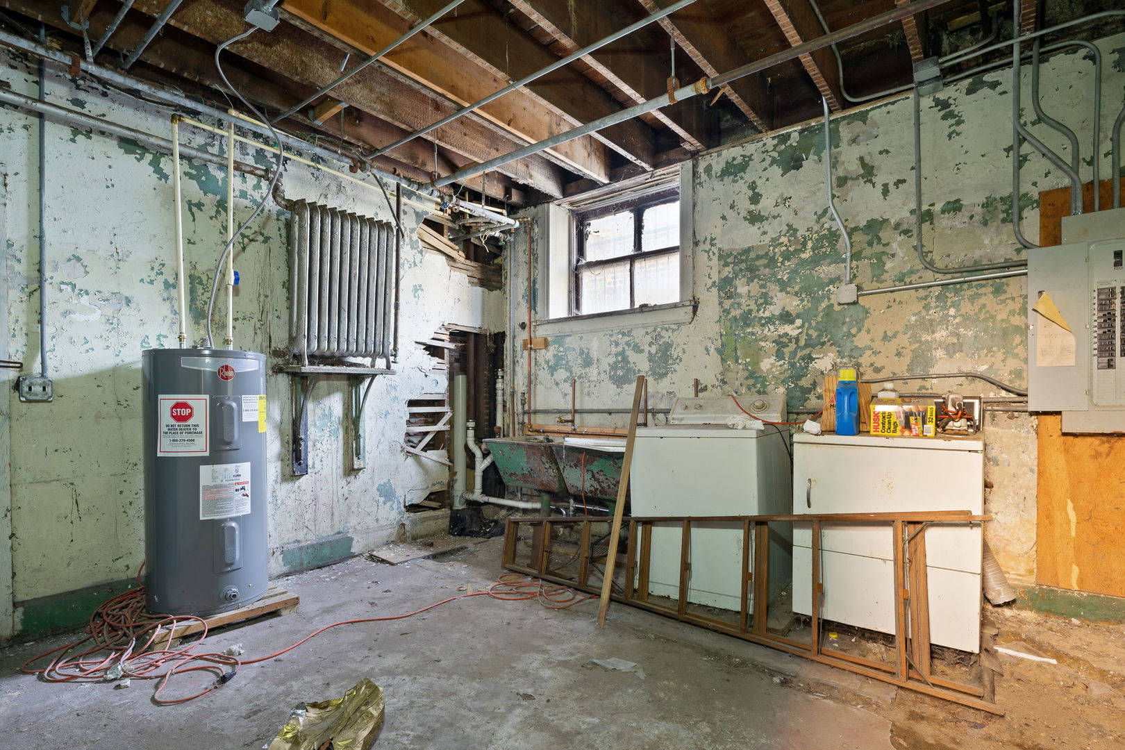 3936 South King Drive Chicago, IL 60653 - Photo 29 of 30 a view of storage and utility room