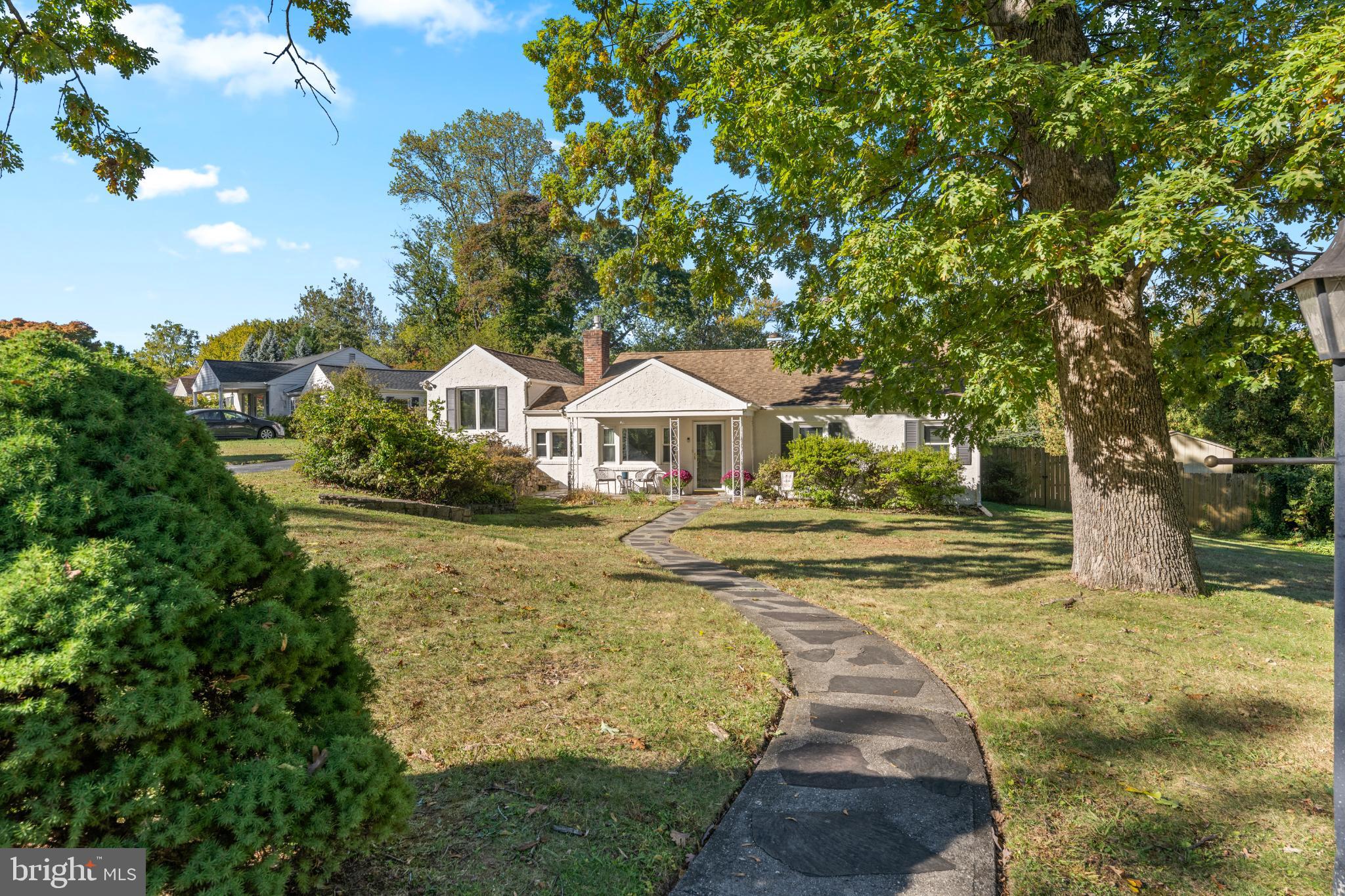 359 Valley-View Road King of Prussia, PA 19406 - Photo 4 of 51 Charming home