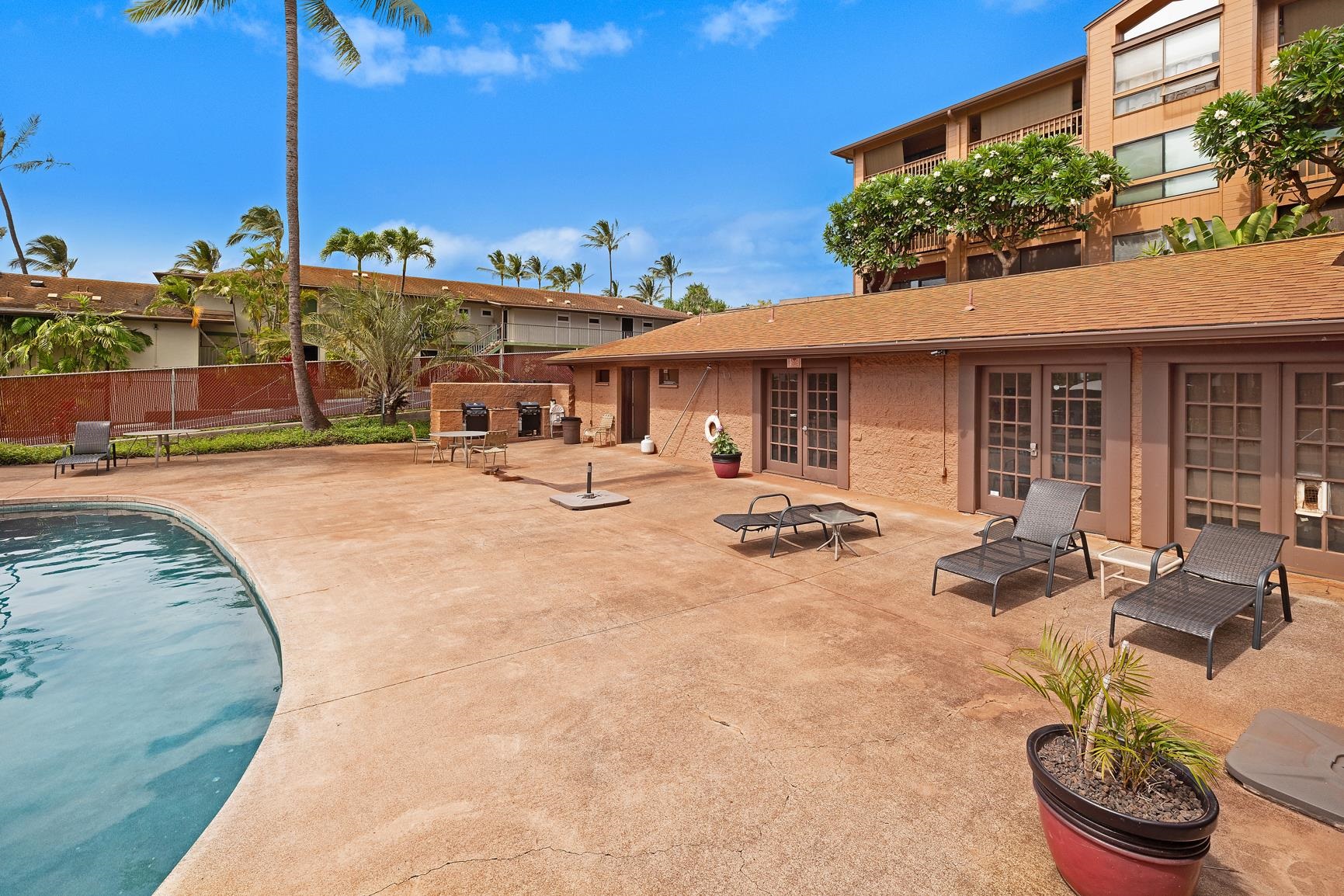 3740 Lower Honoapiilani Road, Unit G108 Lahaina, HI 96761 - Photo 23 of 24 a view of a house with patio