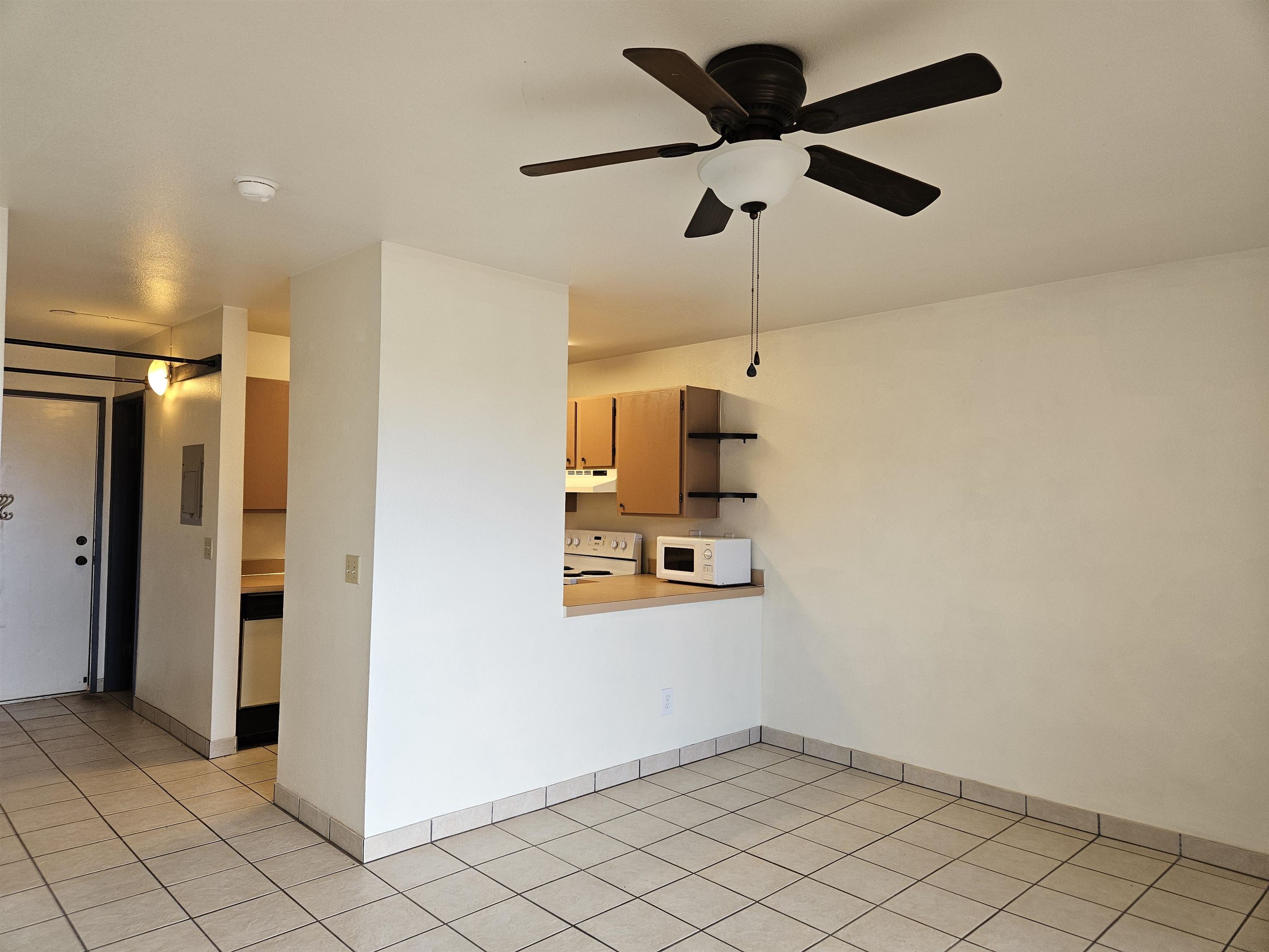 3740 Lower Honoapiilani Road, Unit G108 Lahaina, HI 96761 - Photo 6 of 24 a view of a storage & utility room