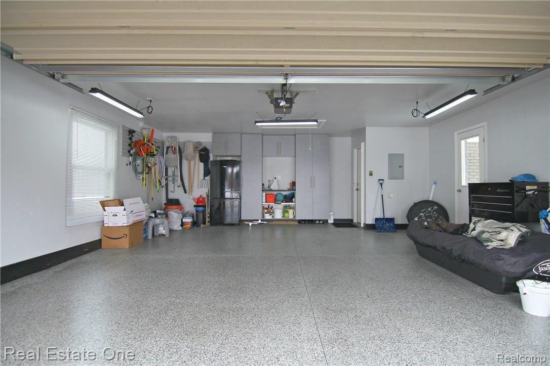 22871 Penton Rise Court Novi, MI 48375 - Photo 41 of 41 Penton Rise Ct Garage.jpg