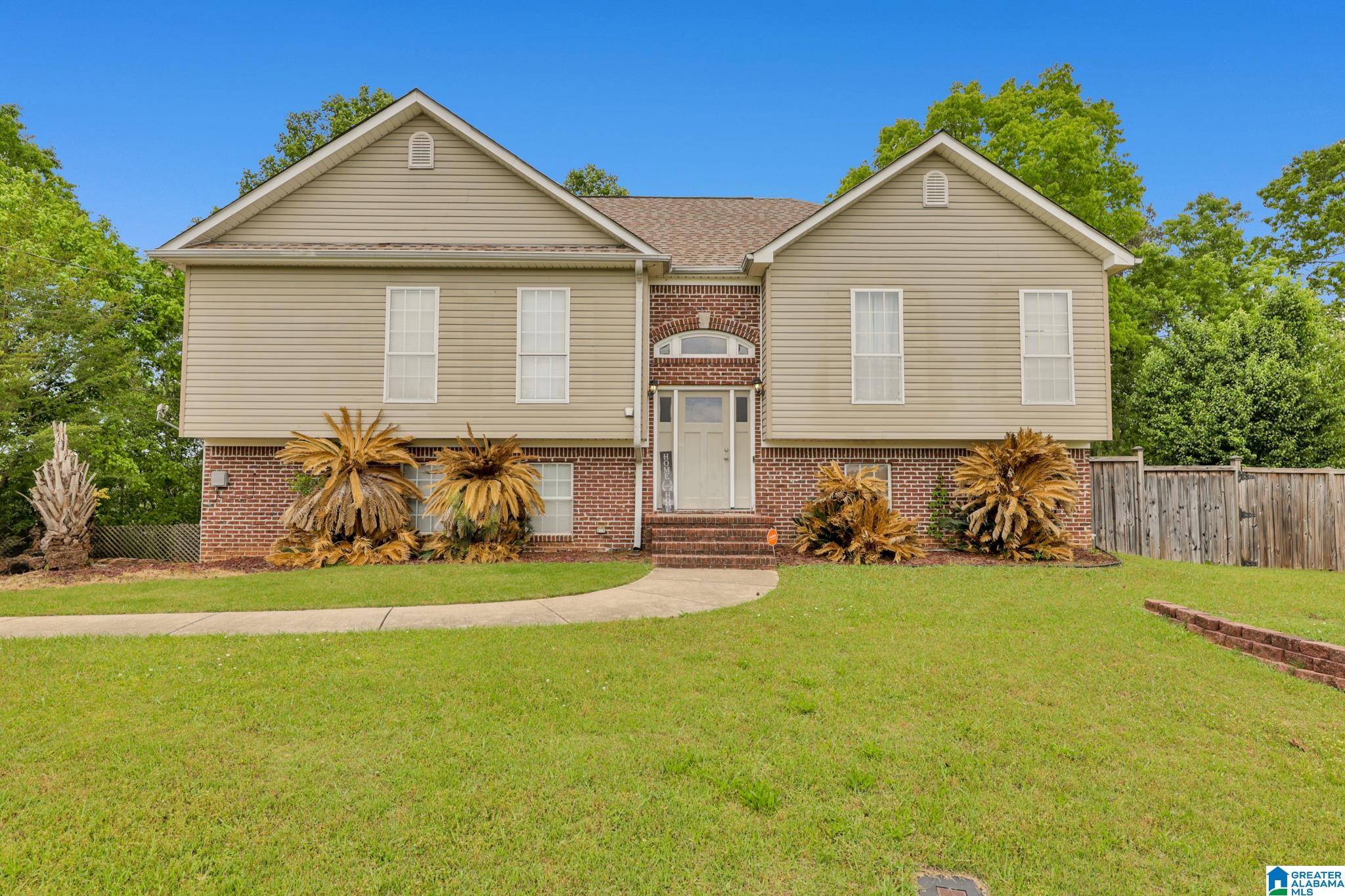 152 Woodland Ridge Road Odenville, AL 35120 - Photo 1 of 17