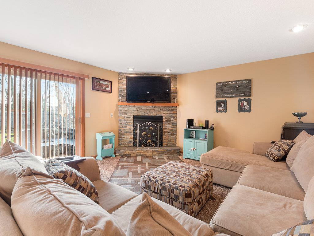 1328 Springbrook Road Fort Wayne, IN 46825 - Photo 3 of 23 Gallery Image 3