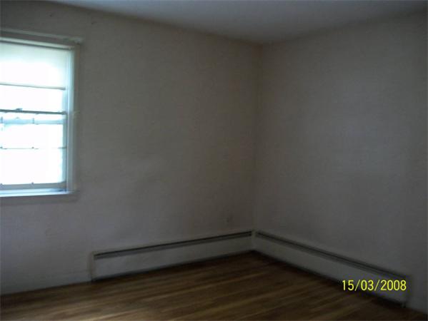 109 Raven Road Lowell, MA 01852 - Photo 6 of 10