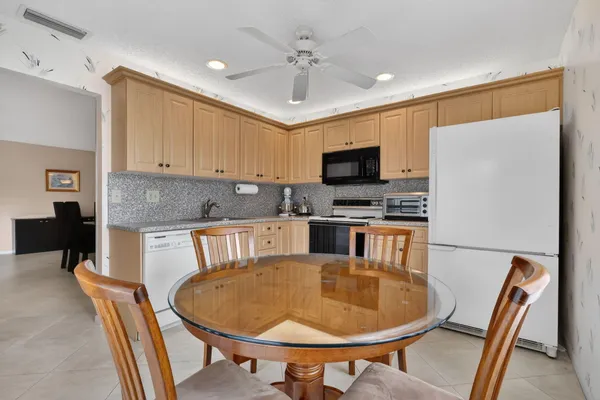 $315,000 | 5404 Viburnum Circle, Delray Beach, FL 33484